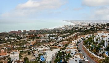 Benalmádena, Imprescindible image