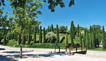 15. Forest of Remembrance and Botanical Path 2 image
