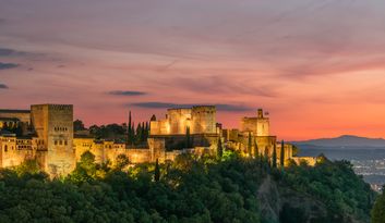 Bienvenido a la magia de Granada image