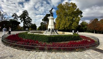 19. Glorieta del Ángel Caído image