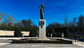 12. Monument to Jacinto Benavente in the Parterre image
