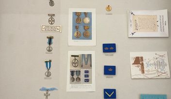 Stop 3. Koki's personal belongings and insignia of the Yecla militia company commanders image