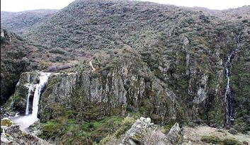 Pozo de los Humos image