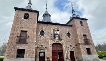 7. Ermita de la Virgen del Puerto image