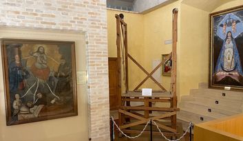 Parada 2. Antiguo Andamiaje para Descenso de la Virgen del Camarín image