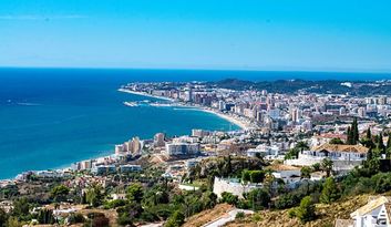 Fuengirola, Un Sol de Ciudad image