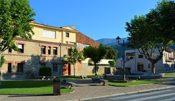 9. Barrio de La Nava image