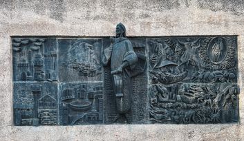 22. Monument and Gate of Dante Alighieri image
