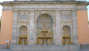 Ventura Rodríguez Fountain: 18th century image