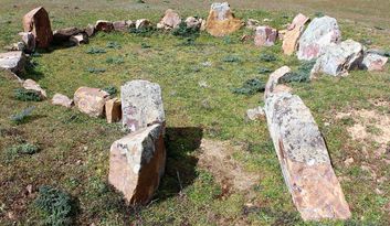 Morales de Rey. Dolmen del Tesoro image