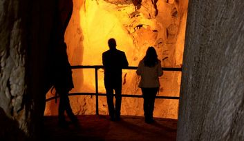 Sala del Volcán image