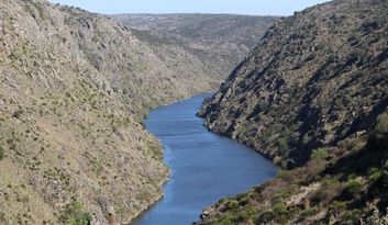 Miradouro Puente Requejo image