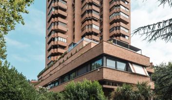 Retiro Tower image